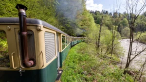 The Best Scenic Train Trips in the U.S. for Spring Travelers