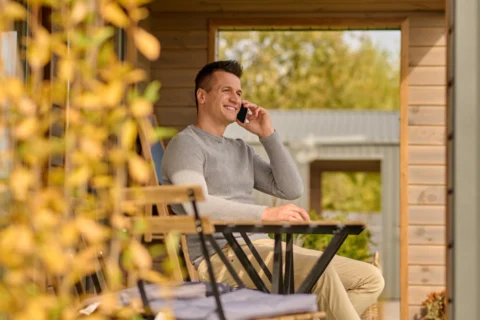 Hotel or Vacation Rental: Choosing the Best Option for a Spring Trip